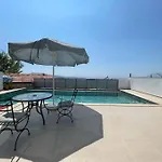Villa Oezguel