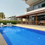 Paradise Town Villa Majesty