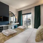 La Benata Beach Hotel