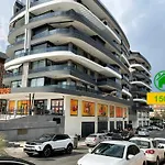 Family 2Bd Flat 150M To The Beach