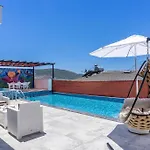 Villa Sira