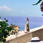 Seaview Castle House
