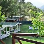 Lukkies Lodge Cirali