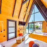 Kas Kalkan Patara'Da Oezel Havuz Ve Jakuzili Villa Belcim