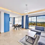 Villa Albedo Blue