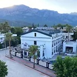 Miyas Luxury Hotel
