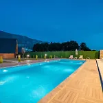 Karaoez Sapphire Bungalows