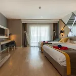 Saturn Palace Resort