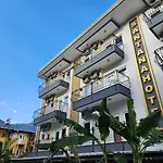 Santana Hotel