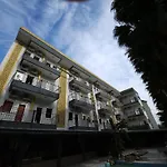 Santana Hotel