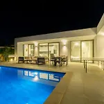 Villa Neptune 2 - Planet Luxury Villas