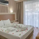 Mr Crane Hotel