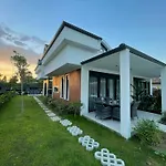 Meta Homes