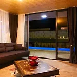 Doga Icerisinde Lueks Villa Madeline