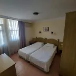 Amber-Rose Apart Hotel