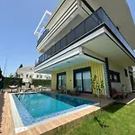 6 Yatak Odali Ultra Lueks Yeni Villa Belek