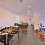 Deniz Manzarali Havuzlu Villa Kardelen