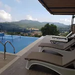 Villa Phellos