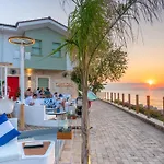Elia Apartments
