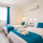 Muezan Apart