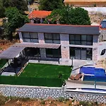 Villa Sunrise