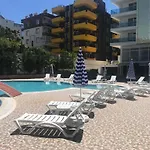 Calista, Empire, Seven Stars Residence