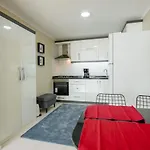 Stylish Flat Near Hadrians Gate