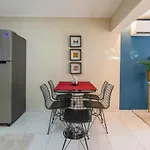 Modern Flat Near Hadrian'S Gate