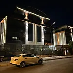 Grand Diker Port Residence