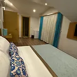 Royal Villas