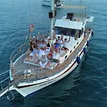 Vip Boat