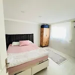 Kueltuer Mahallesi Esyali Daire