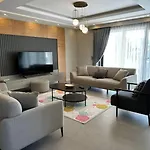 Rueyam Villa 1