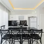 Belek Kadriye Land Of Legend Otel Karsisi Luxe Villa Oen Taraf