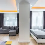 Brandhill Airport Suites