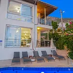 Villa Leo