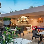 A Hotel Side