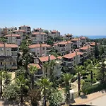 Villa Mit Garten, 500 M Zum Strand, In Der Naehe Der Stadt