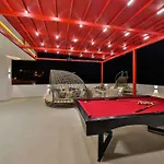 Villa Red Palm
