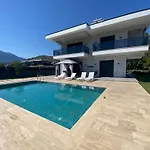 Isik Villa