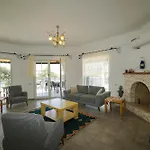 Villa Manolya