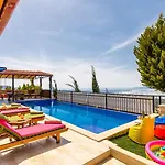 Uzumlu Village 2 Bedroom Villa 6085