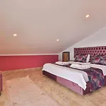 Kalkan 5 Bedroom Villa 9458