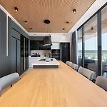 Villa Aura B