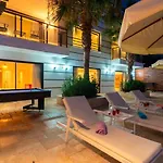Kalkan 5 Bedroom Villa 1684