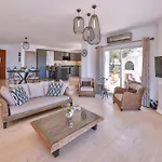 Villa Turquoise