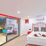 Kalkan 4 Bedroom Villa 9109
