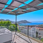 Kalkan 4 Bedroom Villa 9109