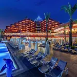 Delphin Palace Hotel