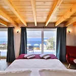 Atalante Hotel